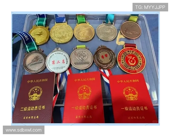 乒乓球场上的传奇人生：黄秀英的奋斗与荣耀之路