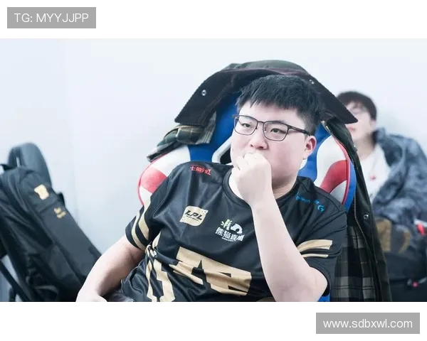 CSGO最新力量排行榜揭晓RNG战队荣登第三名引发热议