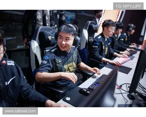 RNG在精英赛中的意识表现分析与战术解读