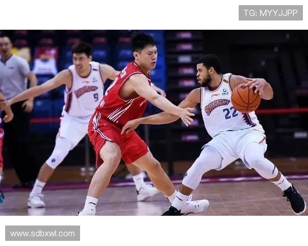 南京篮球队与上海篮球队赛后复盘分析及比赛经验总结