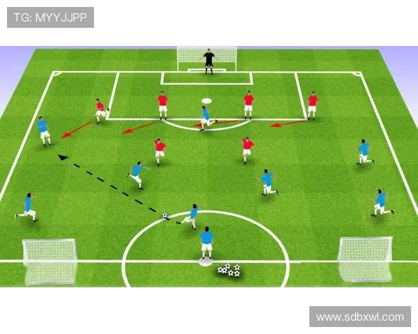 武汉足球队区域防守体系解析与战术应用探讨