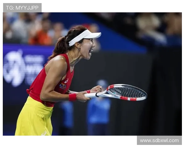 深圳网球队个人能力引发热议球员表现与团队协作的争论 深圳网球队个人能力引发热议球员表现与团队协作的争论