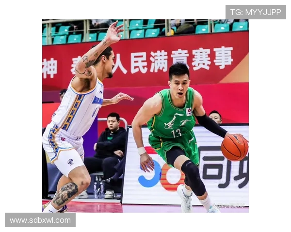 CBA精彩对决山东队迎战深圳队直播盛况全程回顾