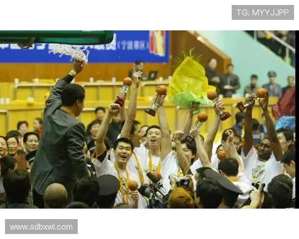 广东队与八一队精彩对决录像回放全程回顾与分析 广东队与八一队精彩对决录像回放全程回顾与分析