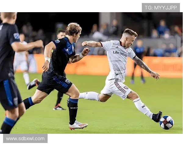 皇家盐湖与伐木者的激烈对决揭示了篮球战术与团队合作的重要性