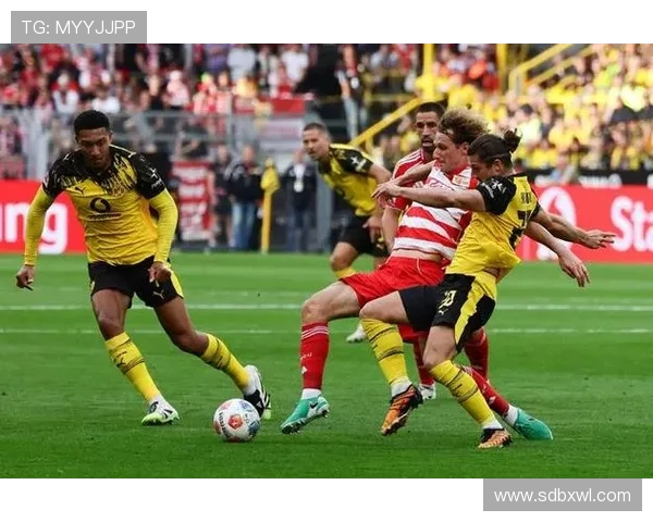 纽伦堡与布伦端克的激烈对决:谁能在赛场上笑到最后 纽伦堡与布伦端克的激烈对决:谁能在赛场上笑到最后