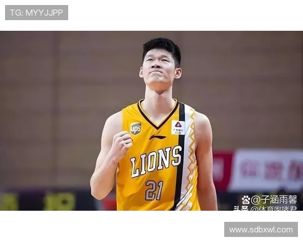 胡金秋：从篮球新星到国家队核心的成长之路与未来展望