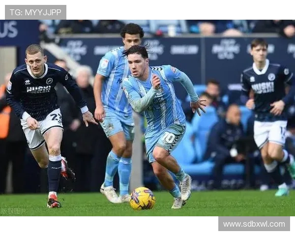 西布罗姆维奇迎战伯恩利期待精彩对决与球队新战术的碰撞 西布罗姆维奇迎战伯恩利期待精彩对决与球队新战术的碰撞