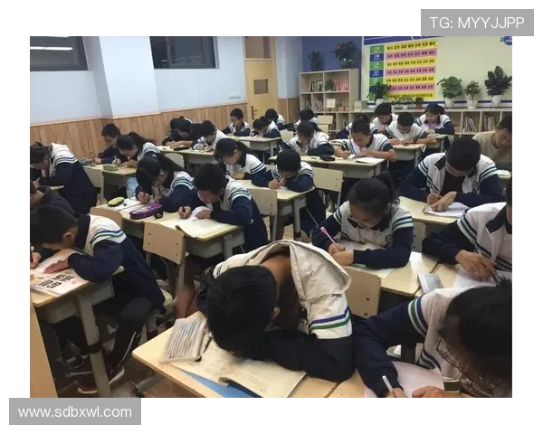 雷德与塔亚文的巅峰对决谁将赢得最终胜利与荣耀 雷德与塔亚文的巅峰对决谁将赢得最终胜利与荣耀