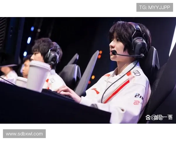 国际邀请赛分析：TES展现出卓越的战术灵活性与团队协作能力