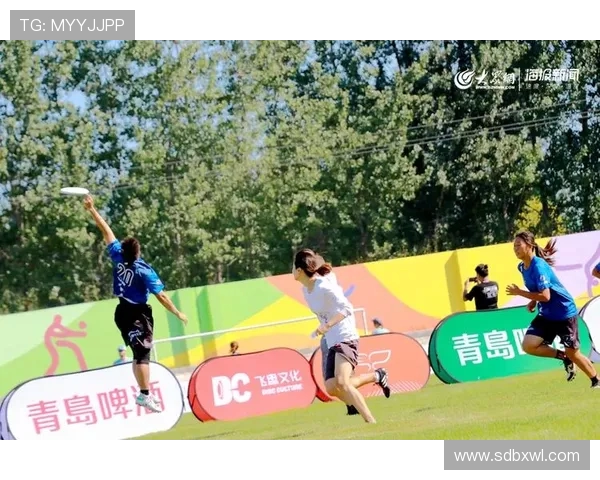 李静独家分享飞盘运动的技巧与心得体会助你提升竞技水平